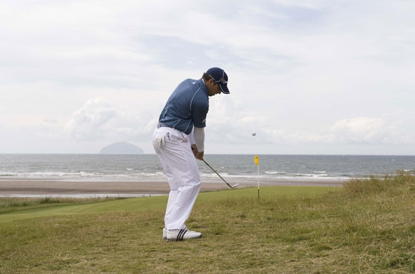 Open Golf day 4: Sergio Garcia chip onto the 4th green
