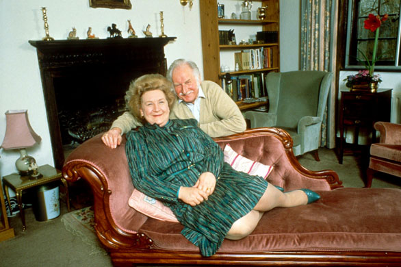 Mollie Sugden: 1988: Mollie Sugden and husband William Moore at home