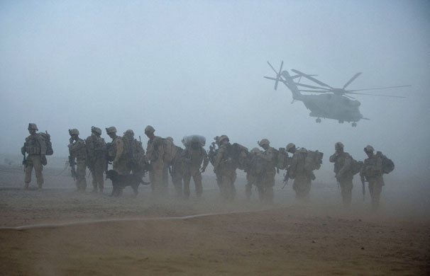 Operation Khanjar: US Marines wait for helicopter transport