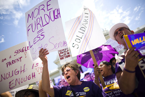 24 hours: SEIU union members and state workers protest