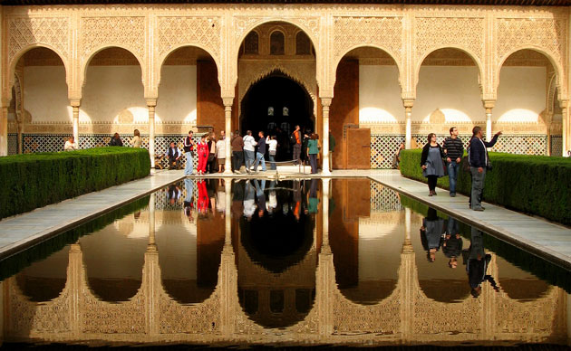 Camera Club: Granada Symmetry