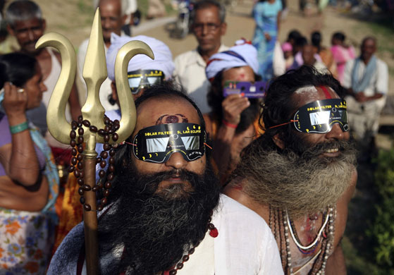 eclipse: total eclipse in India