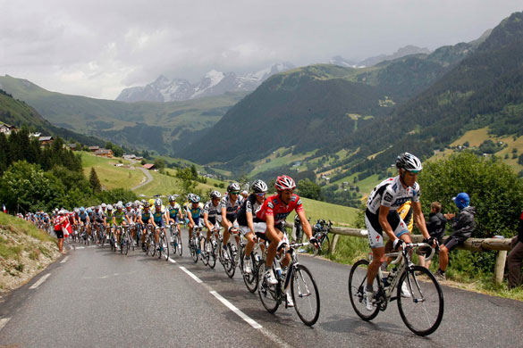 Tour de france stage 17: The peloton slowly snakes it's way up one of the climbs on the 17th stage 