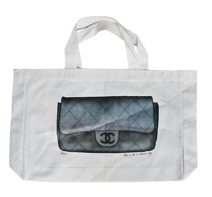 Fashion briefing: Chanel fabric tote bag