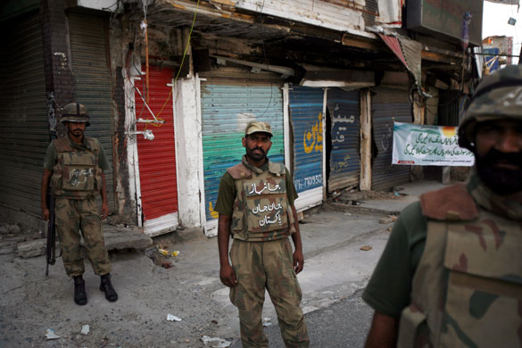 Swat: Pakistani soldiers patrolling on the streets of Mingora