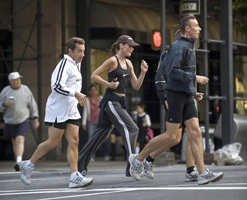 Nicolas Sarkozy exercise: 22 September 2008: Nicolas Sarkozy and Carla Bruni Sarkozy jog in New York