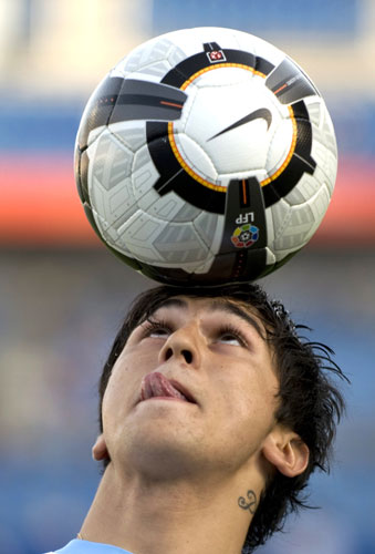 24sport: Malaga's new signing Fernando Martin Forestieri 