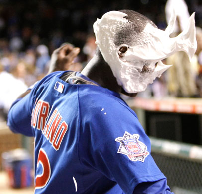 24sport: Alfonso Soriano gets a cream pie to the face