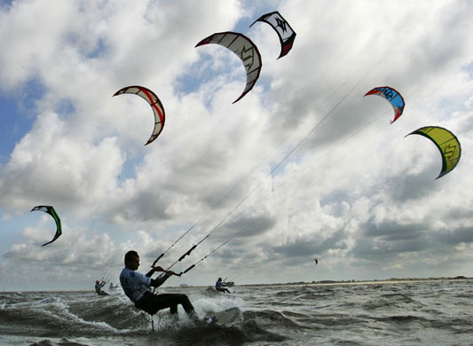 24 hours :  Kitesurf World Cup