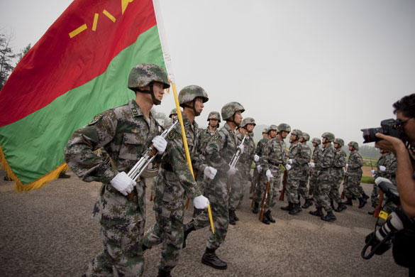 People's Liberation Army: Soldiers give a display to the media