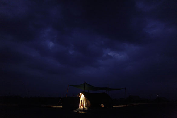 24 hours: Jalozai refugee camp in Peshawar, Pakistan