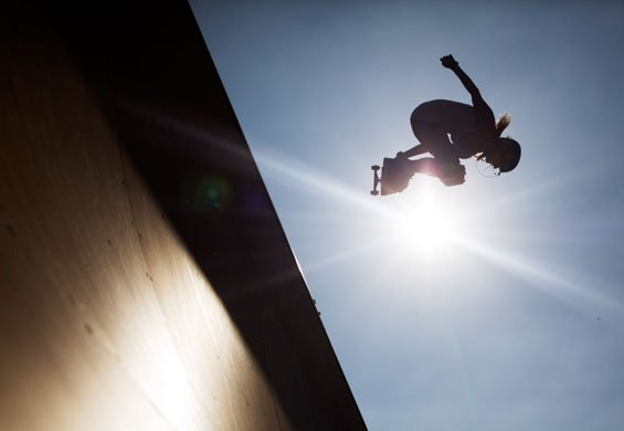 24sport: Lyn-z Adams Hawkins practices for the upcoming X Games 