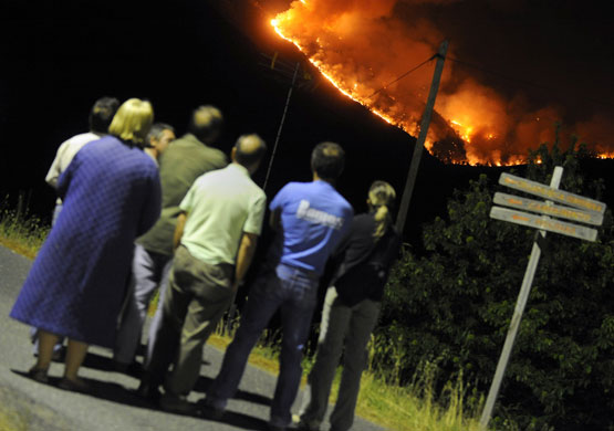 24 hours in pictures: wildfire in spain 