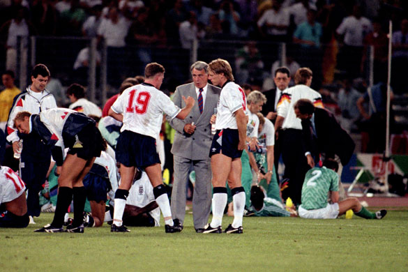 Bobby Robson: Soccer - World Cup Italia 90 - Semi Final - West Germany v England