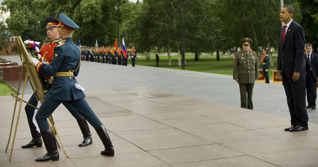 Obama in Russia: US President Barack Obama at the Tomb of the Unknown Soldier
