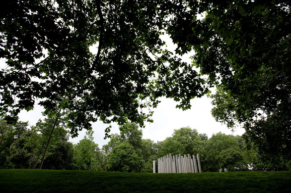 7/7 memorial Hyde Park: A Memorial To The Victims Of The 7/7 Bombings Is Unveiled.