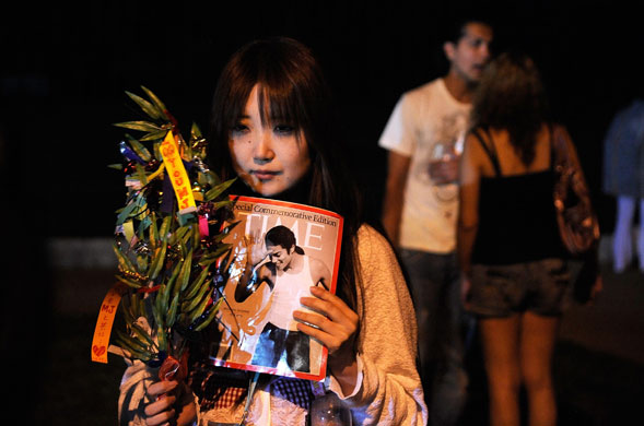 Michael Jackson Funeral: Friends And Family Pay Last Respects To Michael Jackson