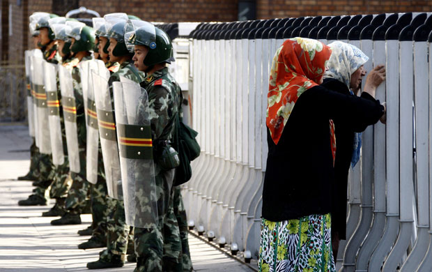 24 hours in pictures: Security at Bazaar