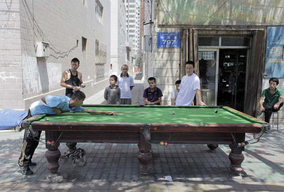 Dan Chung in Urumqi: Playing pool in Urumqi