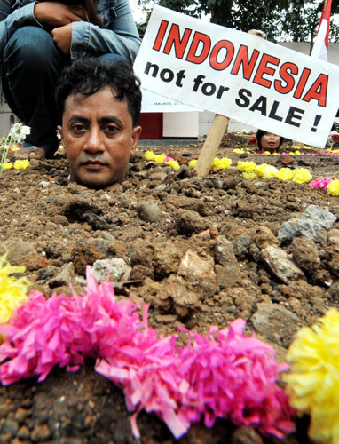 10 August 2009: Jakarta, Indonesia: A supporter of Megawati Sukarnoputri