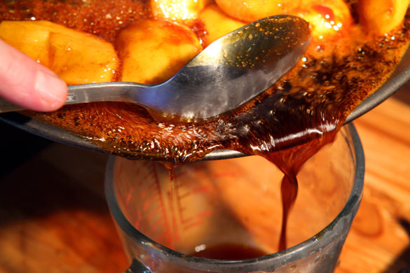 Caramel: Dan Lepard making caramel