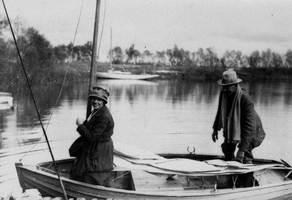 Arthur Ransome: Arthur Ransome on board Slug