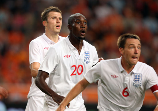 Netherlands v England: Michael Carrick, Carlton Cole and John Terry