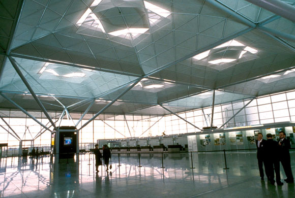 Airport design: Stansted Airport in London