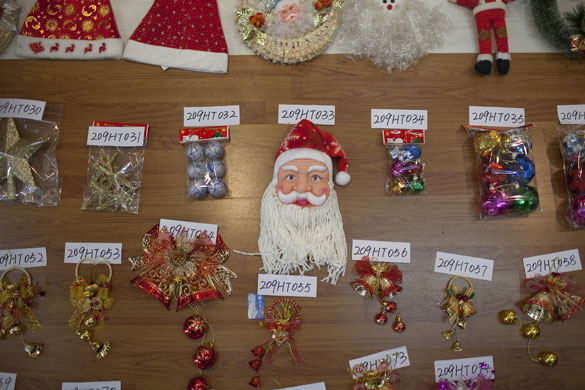 Christmas production line: Christmas ornaments in the Yiwu Spaceflight craftwork company in China