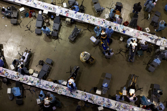 14 August 2009: Inglewood, US: Remote Area Medical offer free dental care at the Forum