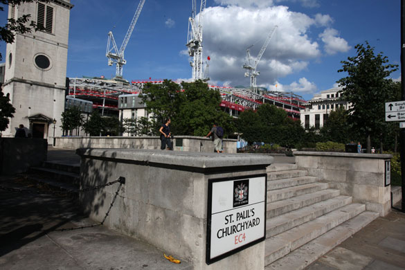 PC Architecture: One New Change retail building next to St Paul's Cathederal