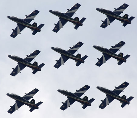 24 hours in pictures: The Italian Air Force aerobatic team 