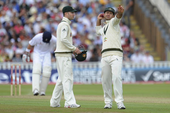 Tom Jenkins 3rd Ashes: Michael Clarke and Ricky Ponting during Prior and Flintoff's partnership 