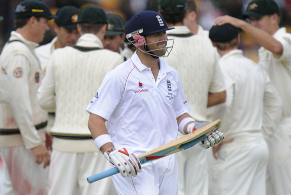 Tom Jenkins 3rd Ashes: Matt Prior walks off after his soft dismissal to Siddle