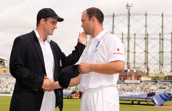 Ashes 5th Test Day 1: Andrew Strauss presents debutant Jonathan Trott his 1st cap.