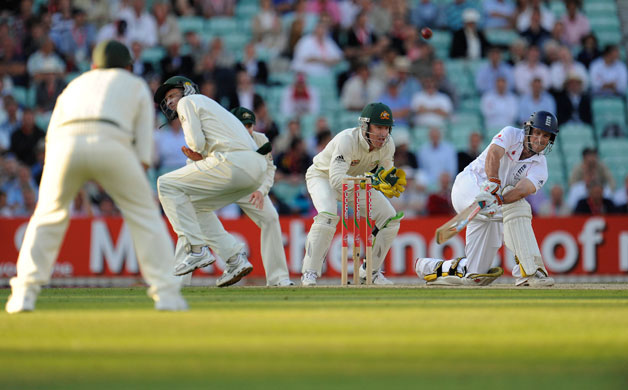 tom ashes day 2: Andrew Strauss sweeps Katich for four past the short fielder Hussey