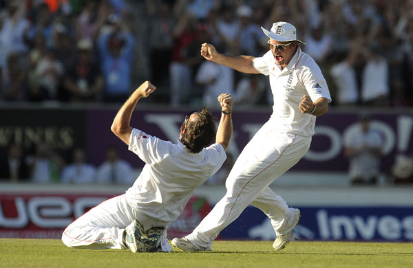 Ashes: 5th Test Day 4: Swann and Strauss