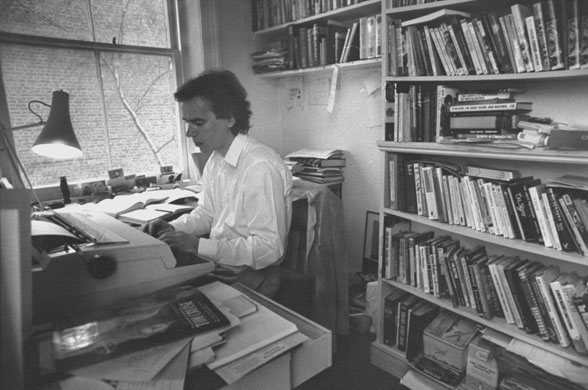 Martin Amis at 60: 1990: Martin Amis at typewriter in his study