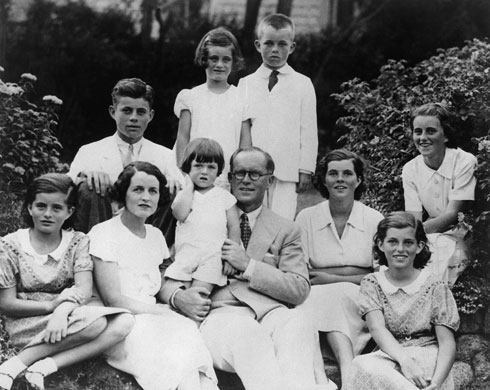 Edward Kennedy: 1934: Family