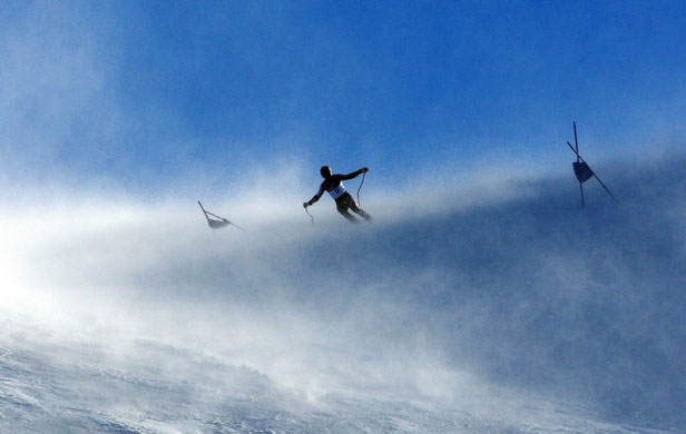 24sport: Travis Ganong competes in the Men's Super G Alpine Skiing