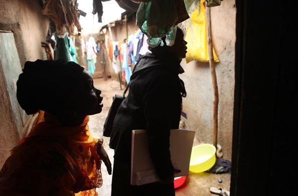 26 August 2009: Nairobi, Kenya: Census worker Fatuma Abdulrahman
