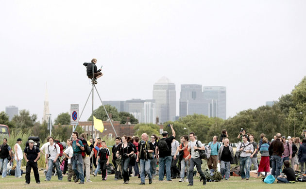 Camp for Climate Action :  protesters begin setting up the Climate Camp on Blackheath green, London