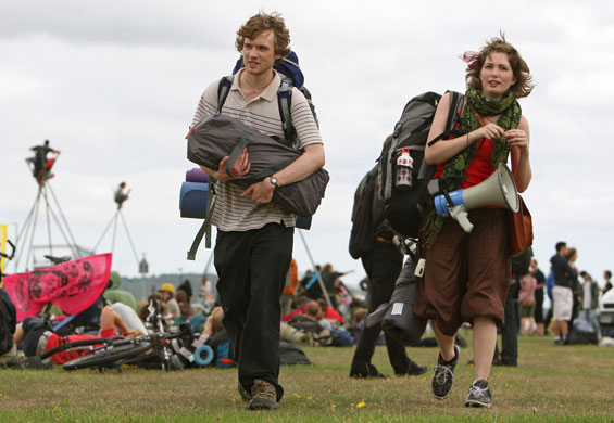 Camp for Climate Action : Environmental campaigners set up a Climate Camp on Blackheath green, London