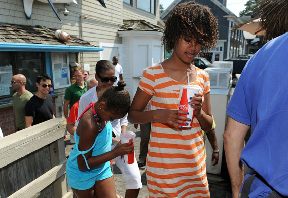 Obama holiday: Michelle Obama and her daughters Malia and Sasha