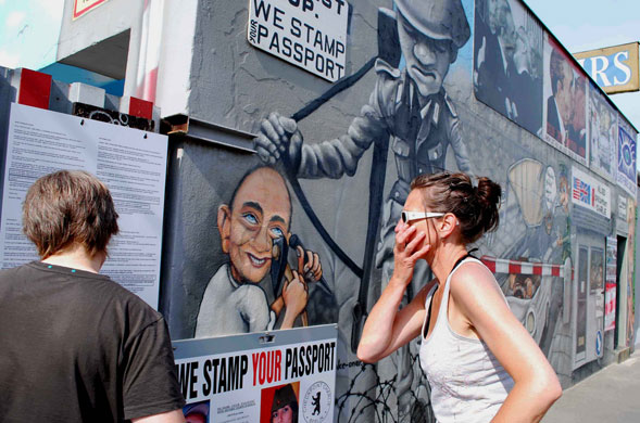 Giles Plowden foilo: Giles Plowden portfolio review