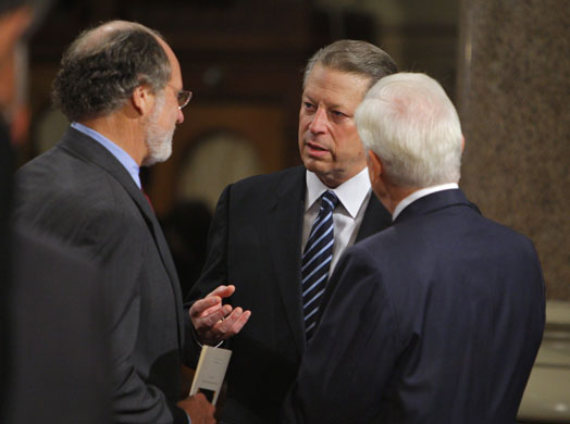 Edward Kennedy funeral: Al Gore  talks with Senators Jon Corzine  and Christopher Dodd