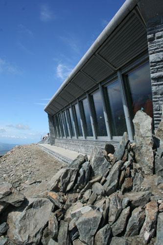 Snowdon visitor centre: Snowdon summit visitors centre