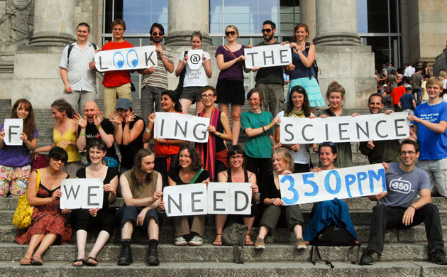 Message to Copenhagen: Photo sent on Flickr : Members of the European Youth Climate Movement 