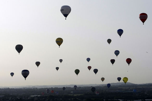 Bristol balloon festival: Hot air balloons take part in a mass ascent