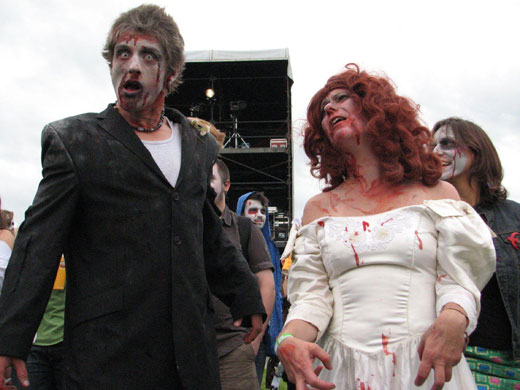 Big Chill zombies: Zombie gathering record attempt